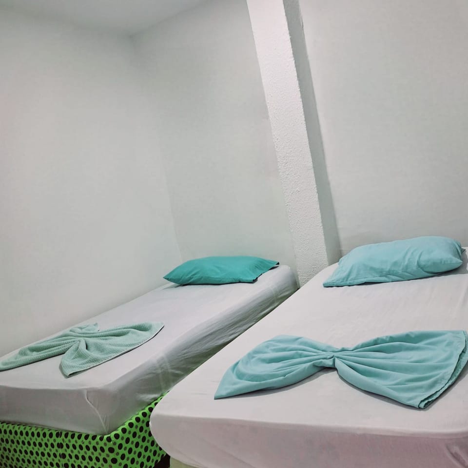 Classic Twin Room | Free WiFi