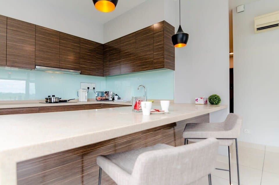 An equipped kitchen.