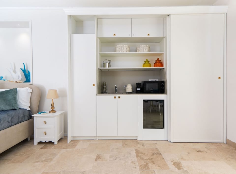 House | Desk