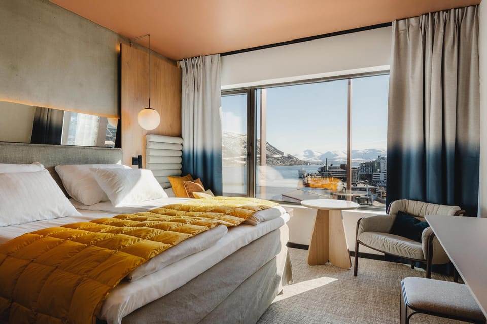 Superior Plus | In-room safe, WiFi (free), bed sheets
