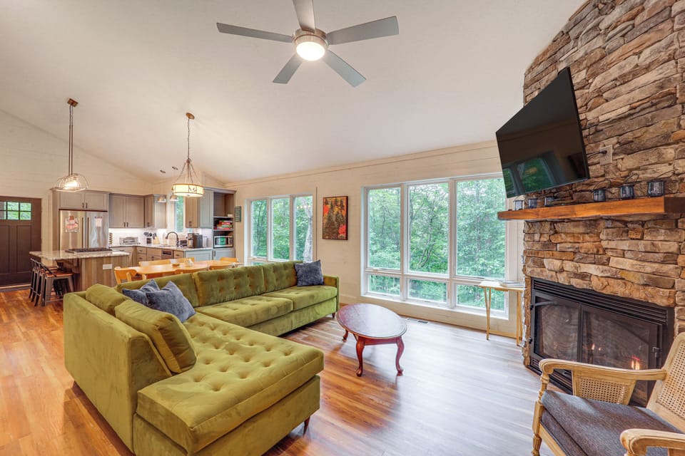 House (3 Bedrooms) | Front of property