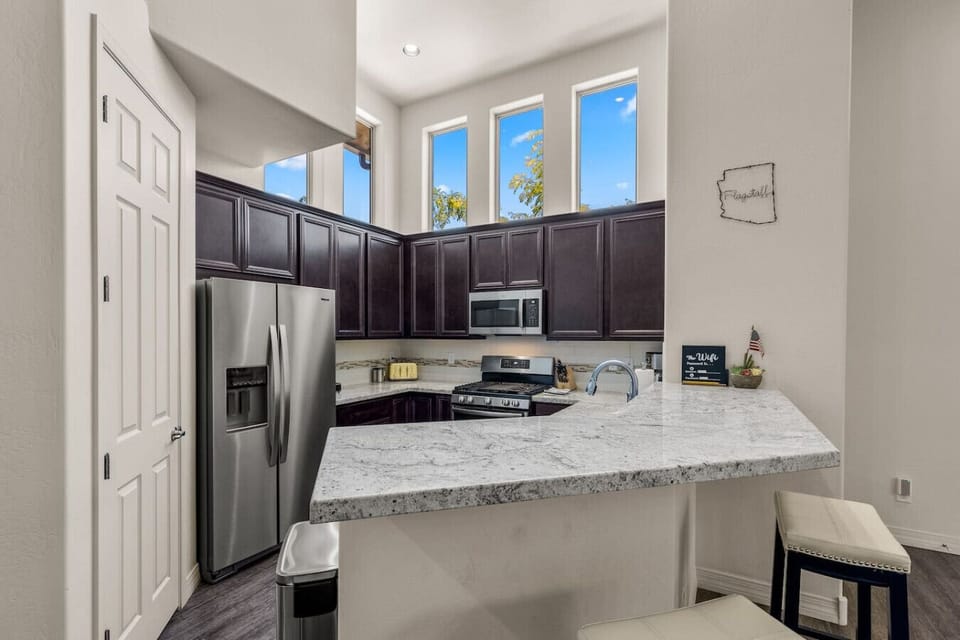 The kitchen has everything you need to whip up a homemade meal: dine in rather than carry out!