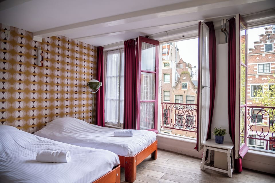 City Double Room | Minibar, laptop workspace, iron/ironing board, free WiFi