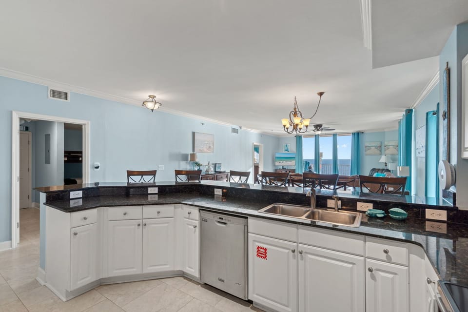 A large space for meal prepping.