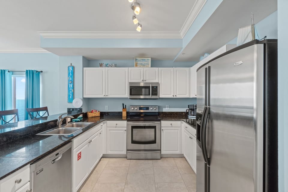 For times you do not feel like eating out, the kitchen provides all you basic kitchen appliances, kitchenware, dinnerware, and utensils.