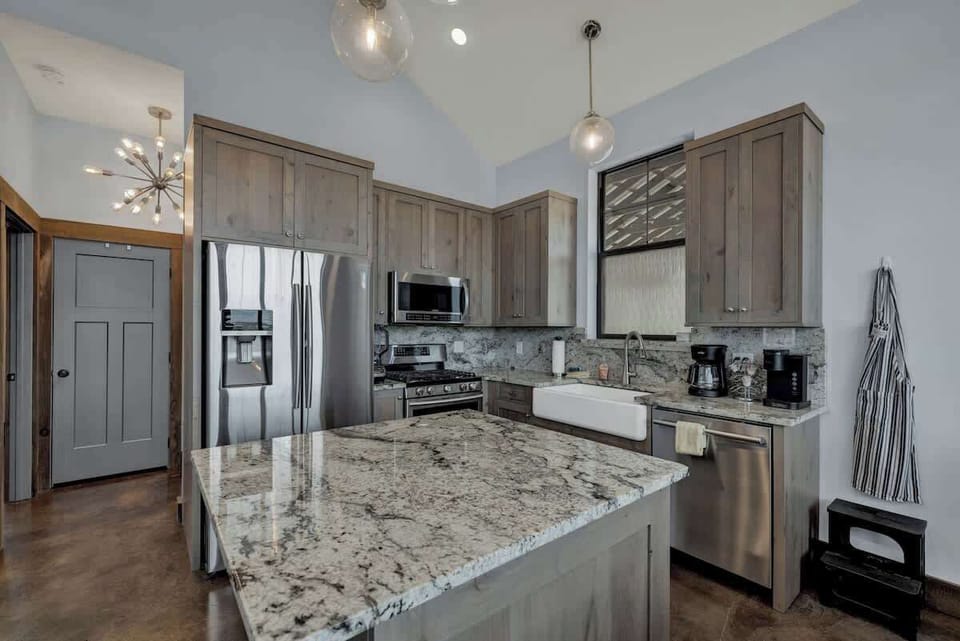 House, 1 King Bed with Sofa bed, Hot Tub (2037 W US 290 Guest) | Private kitchen | Coffee/tea maker