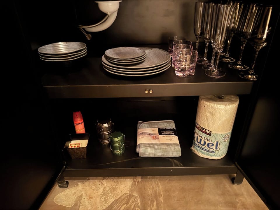 kitchenette accessories