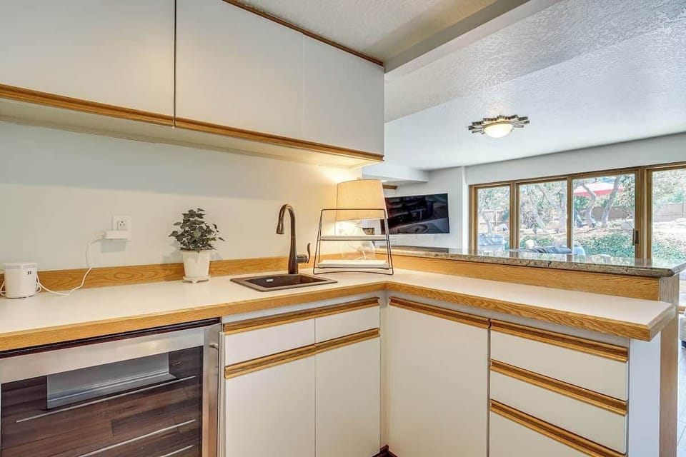 wet bar