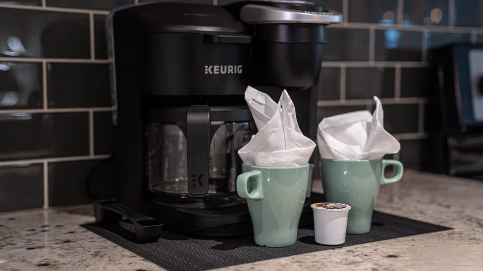 Coffee/tea maker