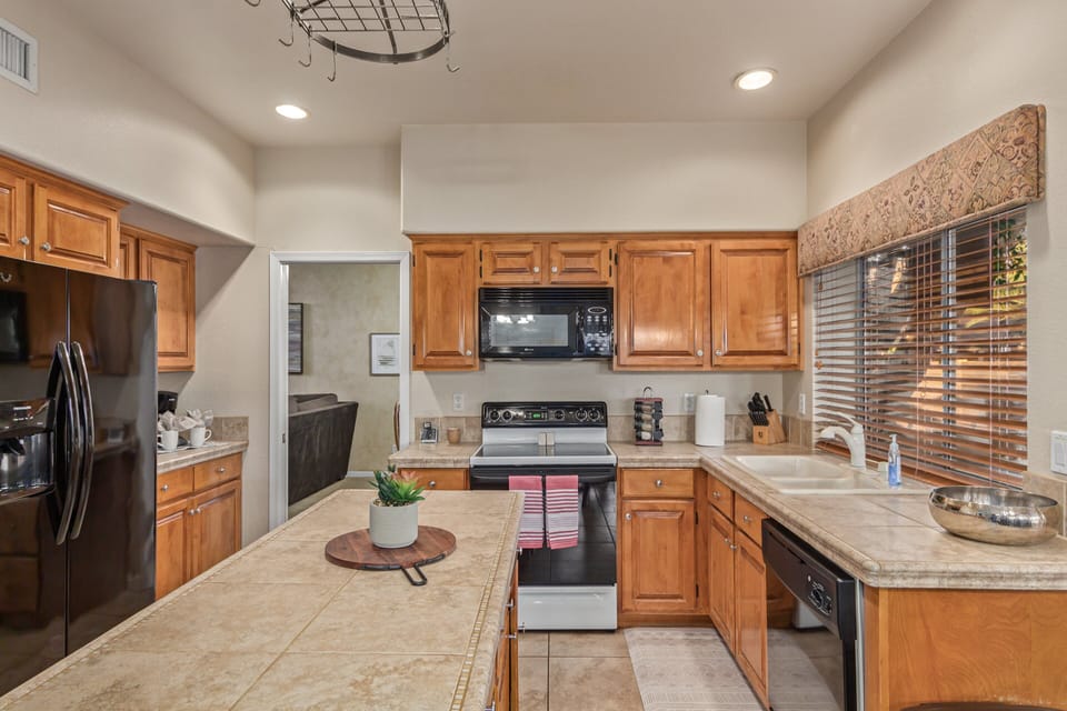 House, Multiple Beds, Pool Access, Mountain View (Family Fun in Ahwatukee Phoenix) | Private kitchen | Coffee/tea maker