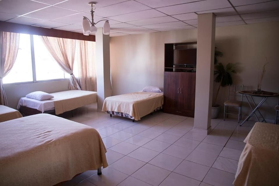 Comfort Triple Room | Down comforters, WiFi (free), bed sheets