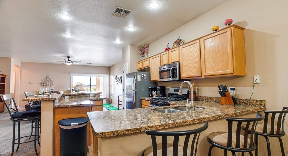 House, Multiple Beds, Pool Access, Mountain View (120th Avondale) | Private kitchen | Coffee/tea maker