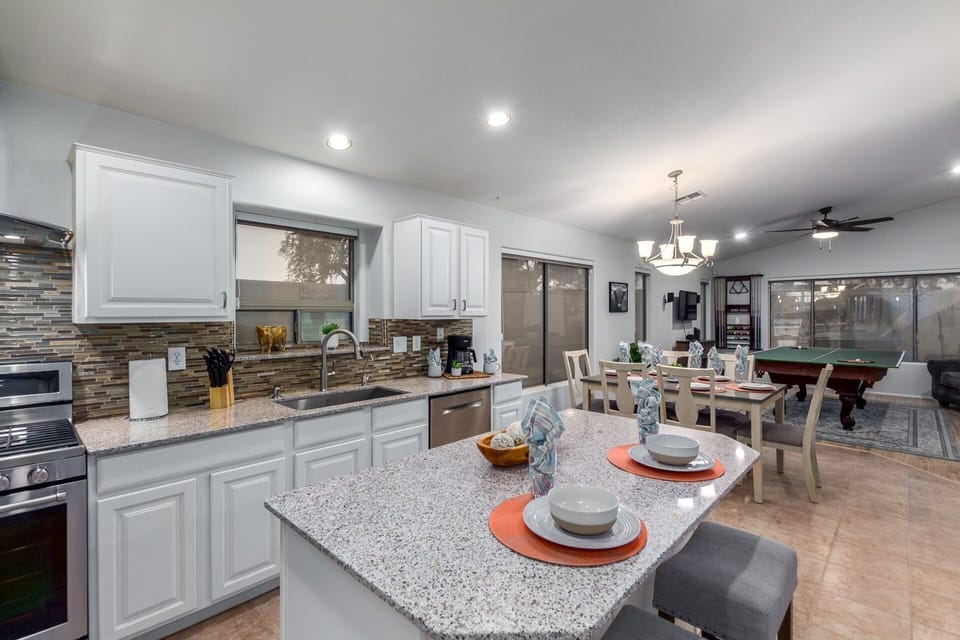 House, Multiple Beds, Pool Access, City View (165th Goodyear) | Private kitchen | Coffee/tea maker