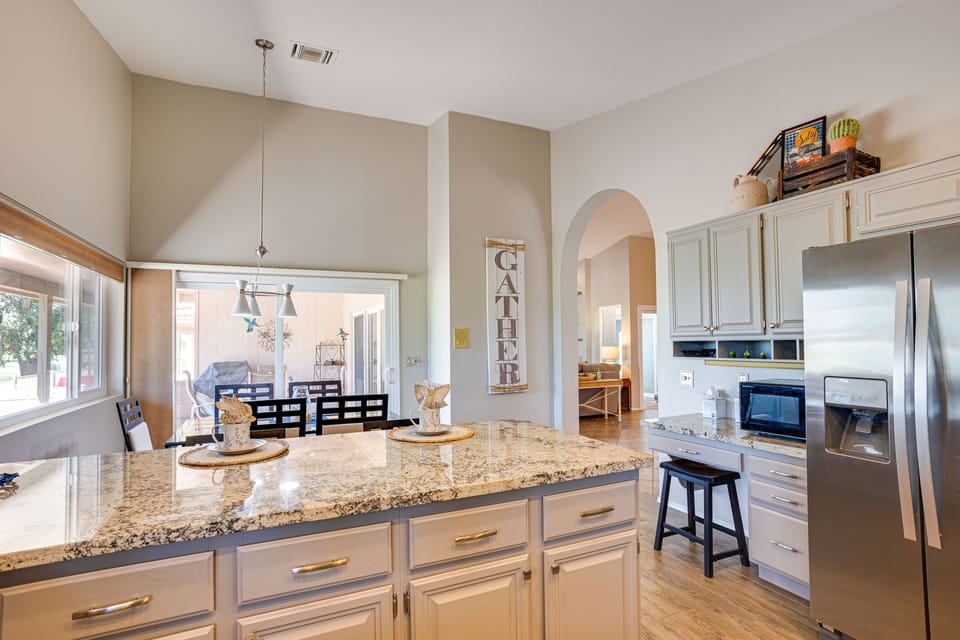 House, Multiple Beds, Pool Access, City View (Michigan 2 Sun Lakes) | Private kitchen | Coffee/tea maker