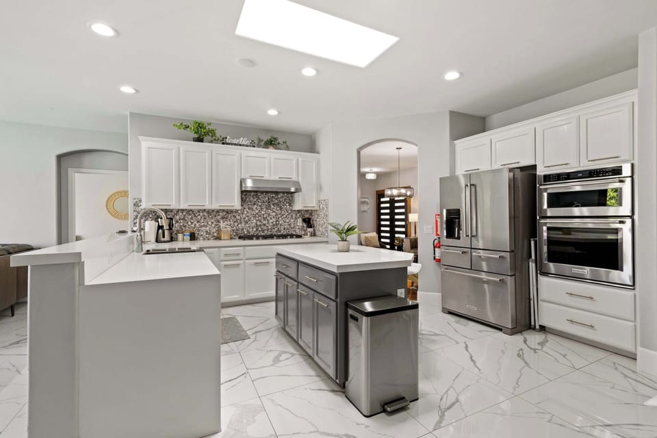 Fully equipped kitchen