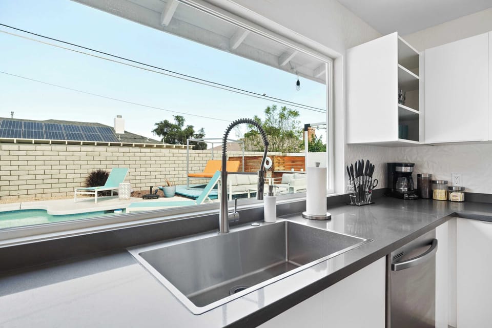 Fully equipped kitchen