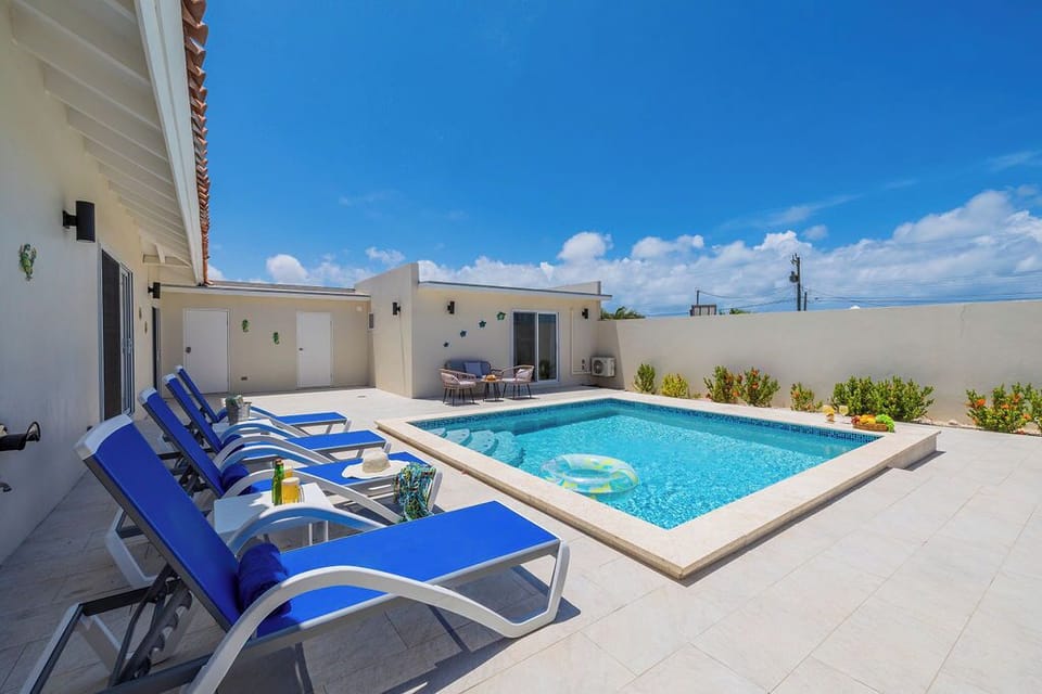 Breathtaking Prvt 4BR Pool Villa  5 Min to Beach (22709)