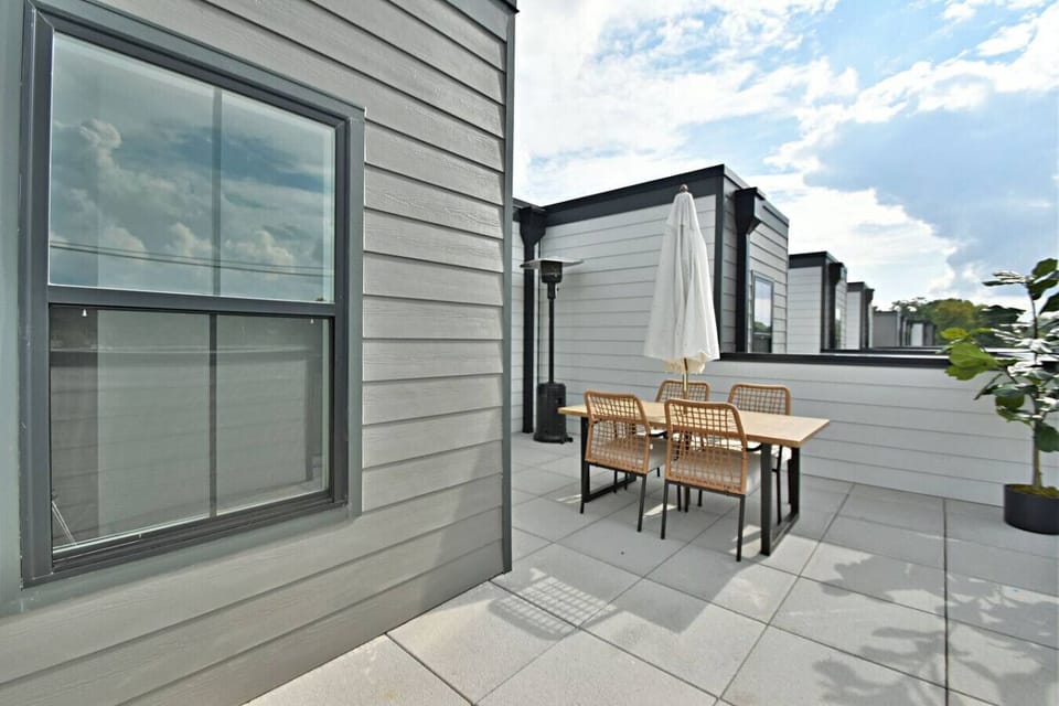 Rooftop Patio