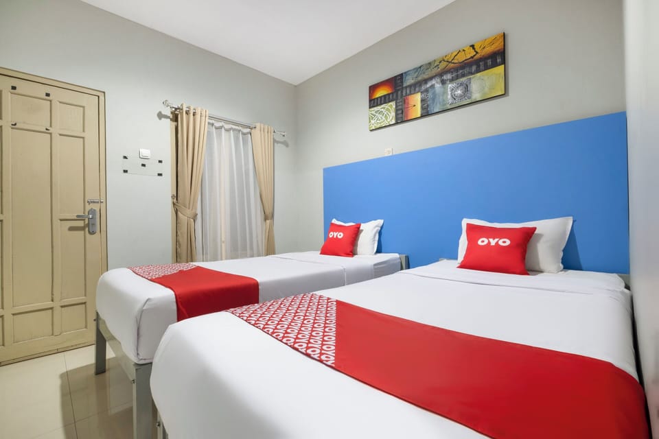 Standard Twin Room | Laptop workspace, free WiFi, bed sheets