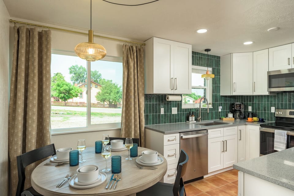 From crafting gourmet dishes to packing a lunch on the fly, this kitchen is fully equipped with all the essentials to ensure your culinary success!