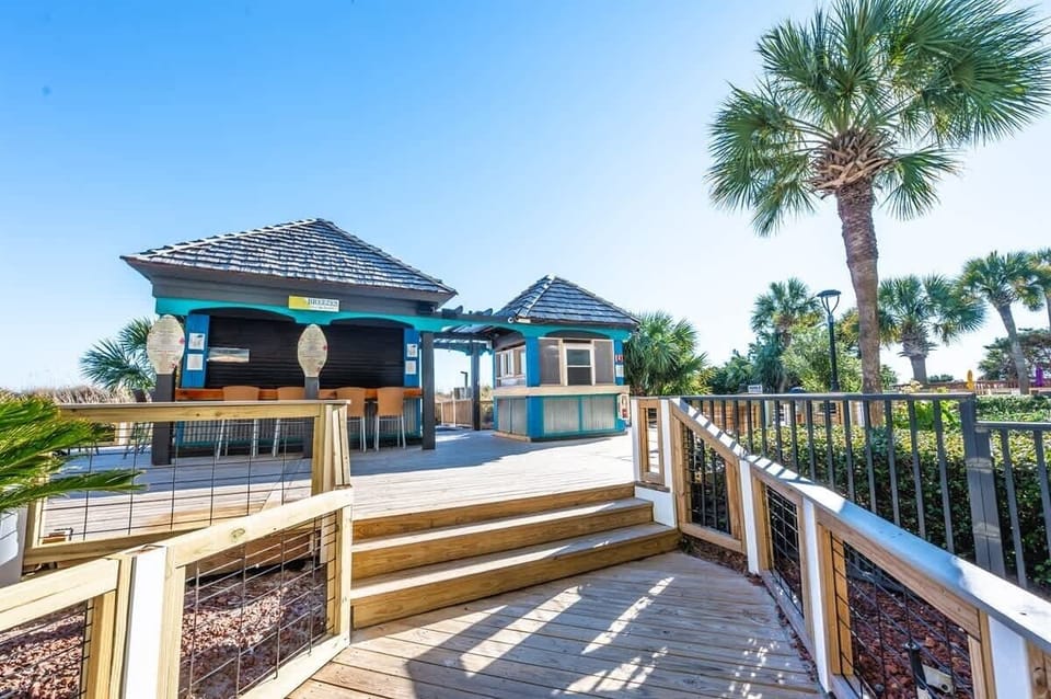 Tiki Hut