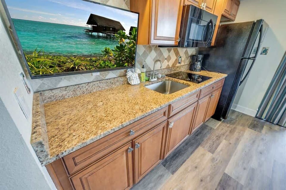 Large Kitchen Area