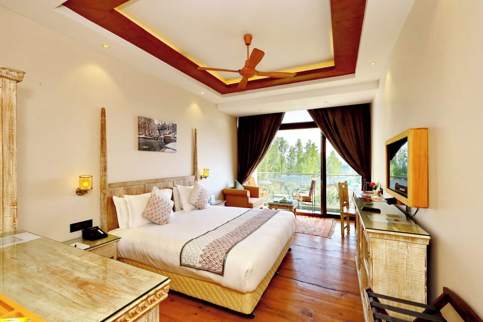 Premium Double Room | Egyptian cotton sheets, premium bedding, memory foam beds, in-room safe