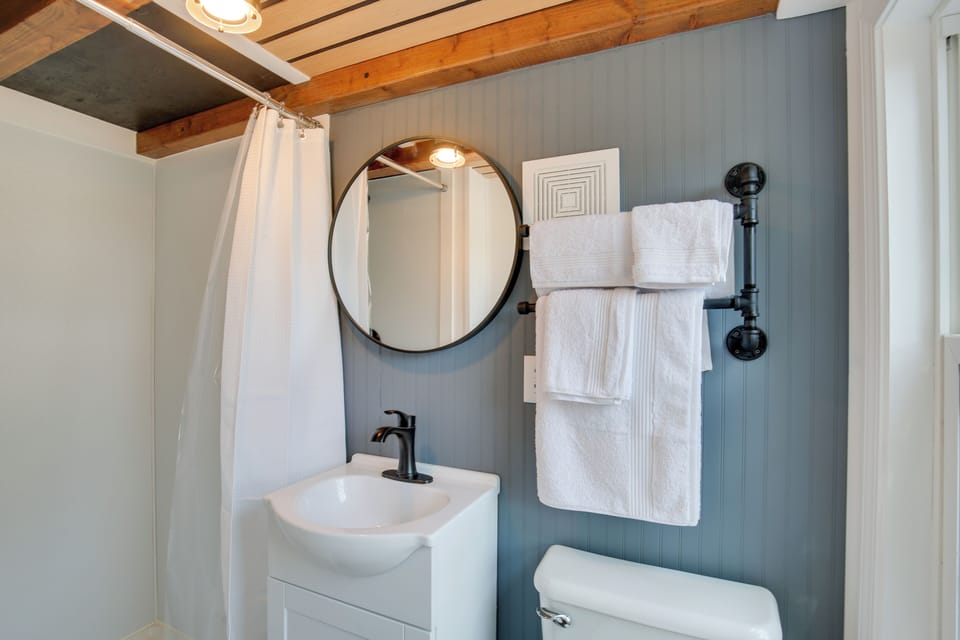 'the Chardonnay Chalet' Defiance Studio Trail! Apartment in Missouri