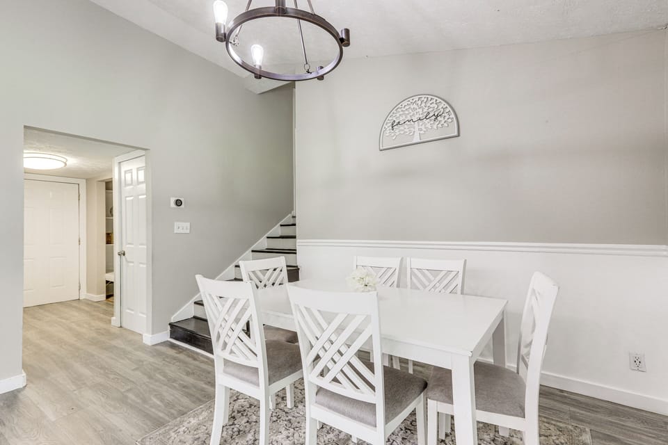 House (3 Bedrooms) | Interior
