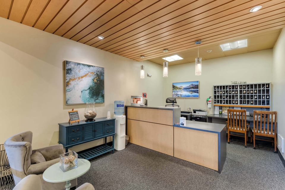 Friendly faces await! Check in with our staff and get all you need for a smooth start to your relaxing retreat.