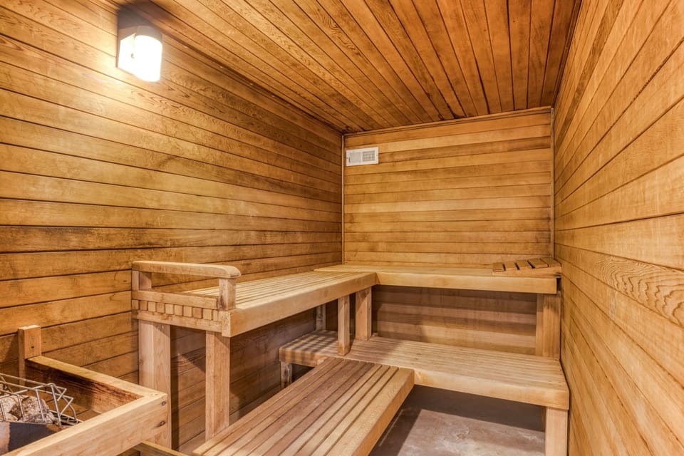 Unwind and rejuvenate! Enjoy our traditional dry sauna and indoor heated pool for ultimate relaxation during your stay.