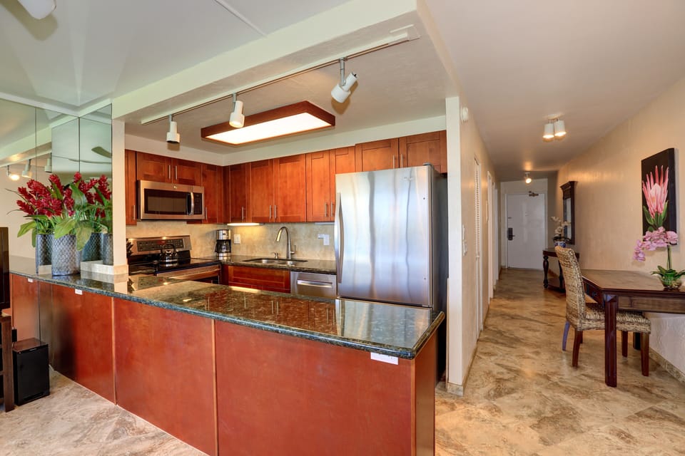 Condo, 1 Bedroom | Private kitchen | Coffee/tea maker, fridge, oven, toaster