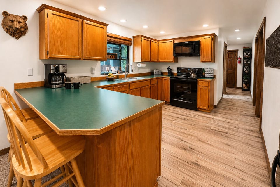 Cabin, 2 Bedrooms | Private kitchen | Coffee/tea maker, fridge, electric kettle, toaster