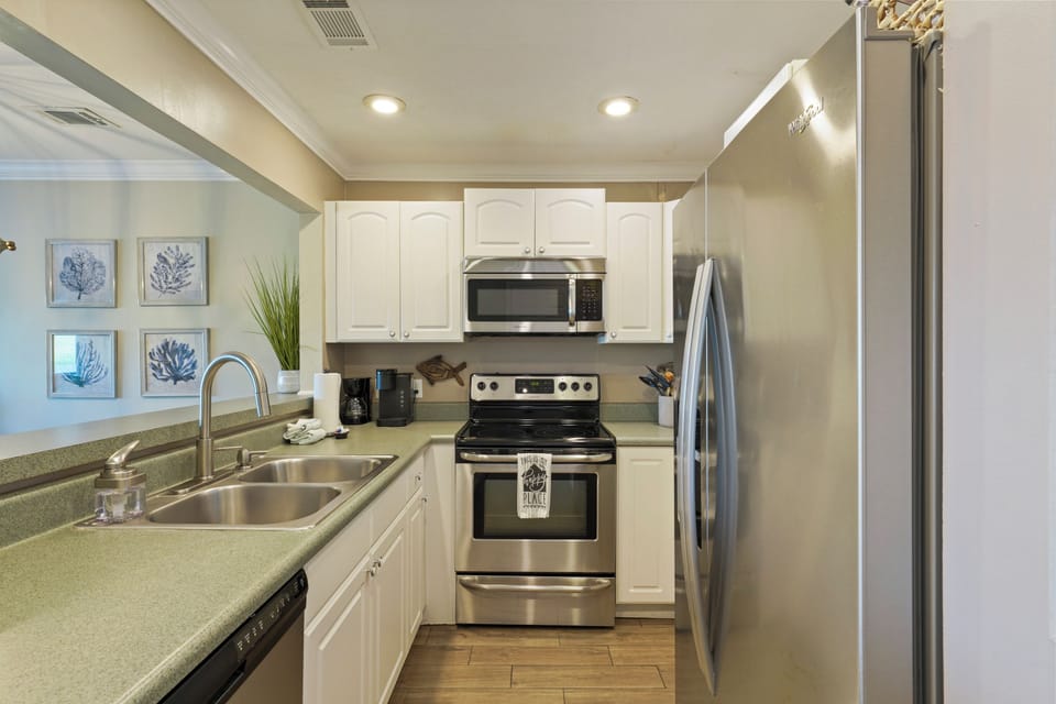 Fully Stocked Kitchen