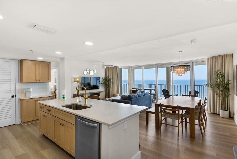 Kitchen, dining area, living room