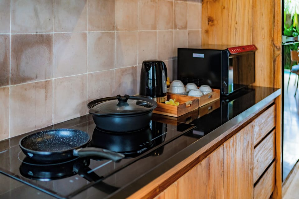 Family Villa, 2 Bedrooms, Balcony | Private kitchen