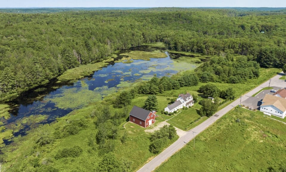Aerial view of Meadow View on Wade Pond