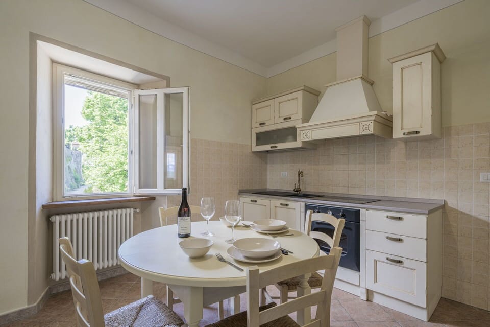 Autumn, Kitchen, Spring, Summer