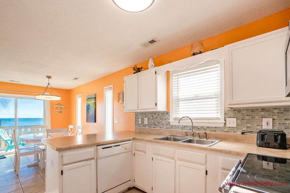 Kitchen II
