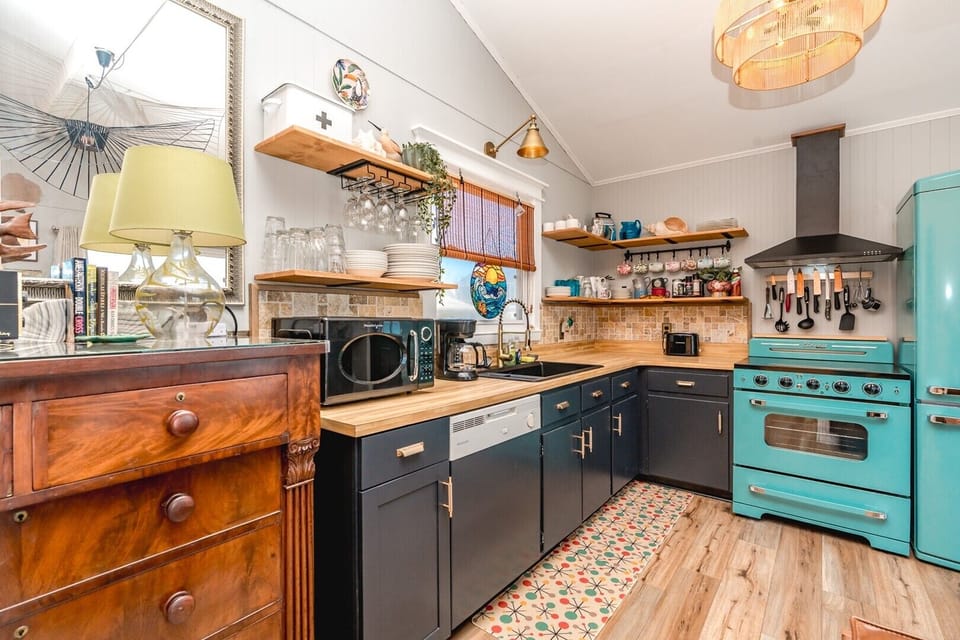 Kitchen II