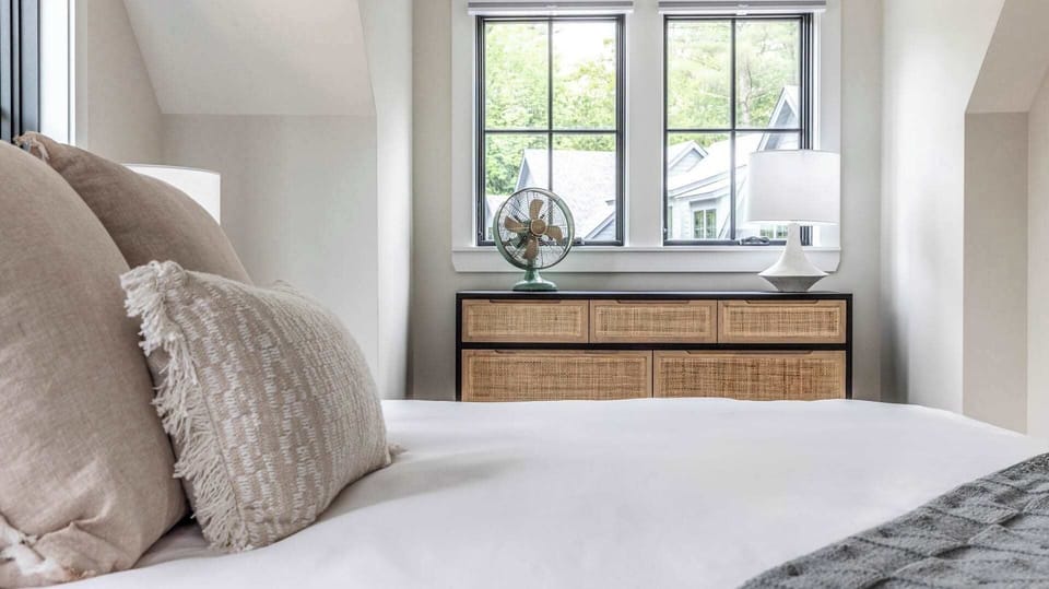 Unit 2 | Bedroom 6 | 1 King Bed | Ensuite Full Bathroom | Memory Foam Mattress | Second Floor