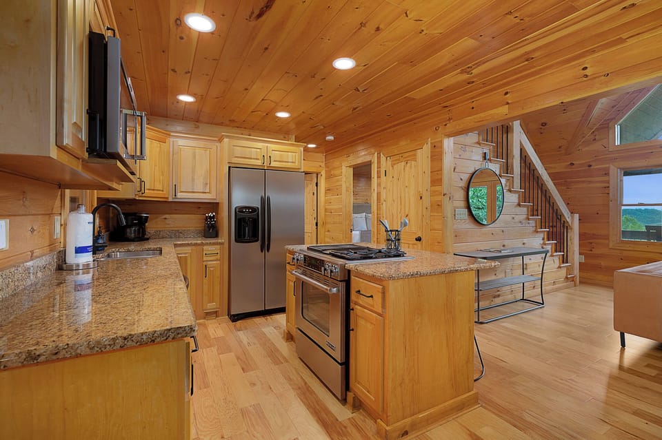 On the Horizon- Fully Equipped Kitchen