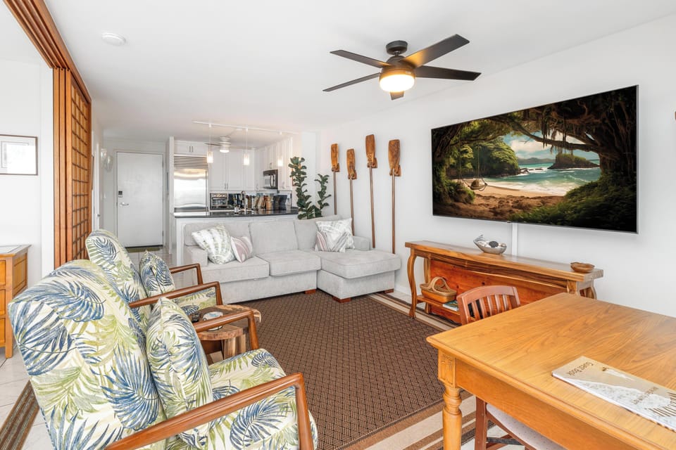 Living and kitchen area at Seas the Day
