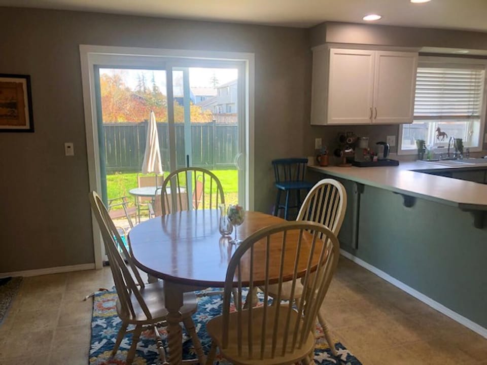 Kitchen table
