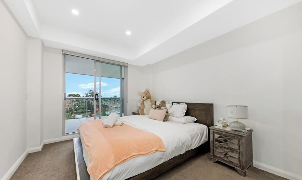 Spacious bedrooms with King size bed