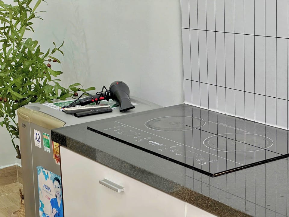 Superior Studio | Private kitchenette | Fridge, stovetop