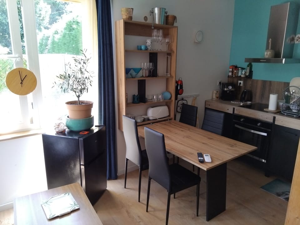 Comfort Double Room, Non Smoking, Garden View | Private kitchen | Fridge, oven, stovetop, espresso maker