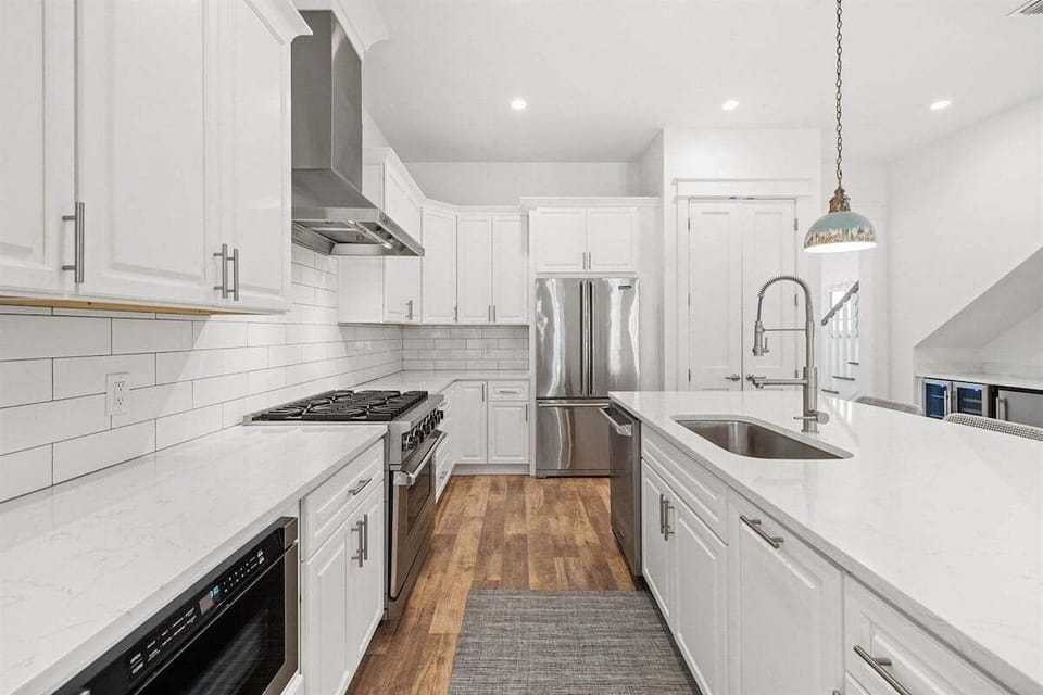 Boutique minimalism with top-tier function.
