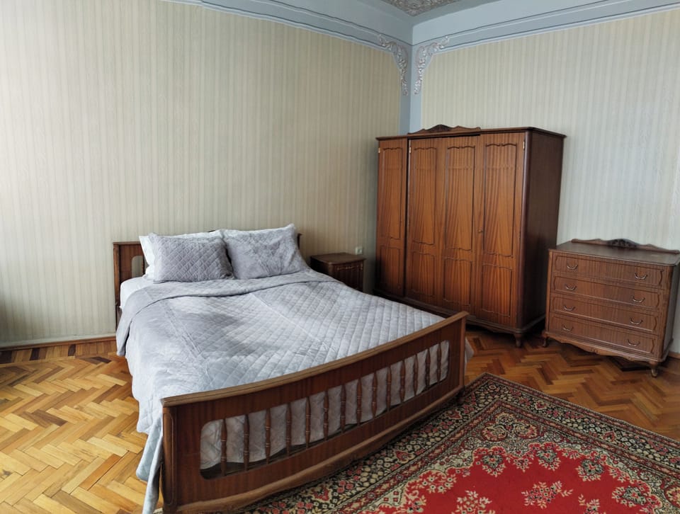Double Room, Mountain View | Iron/ironing board, free WiFi