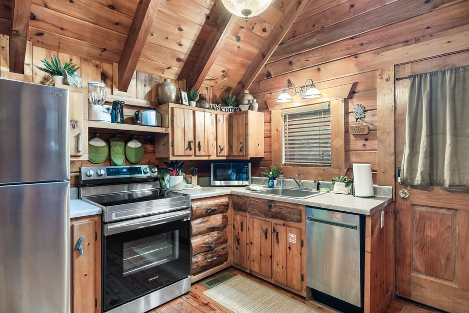 Fully equipped kitchen